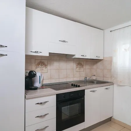 Vakantiehuis With Sea View 12