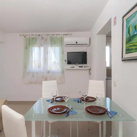 Vakantiehuis With Sea View 12