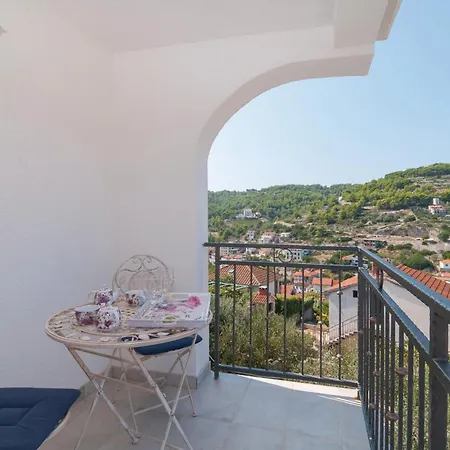 Vakantiehuis With Sea View 12 *