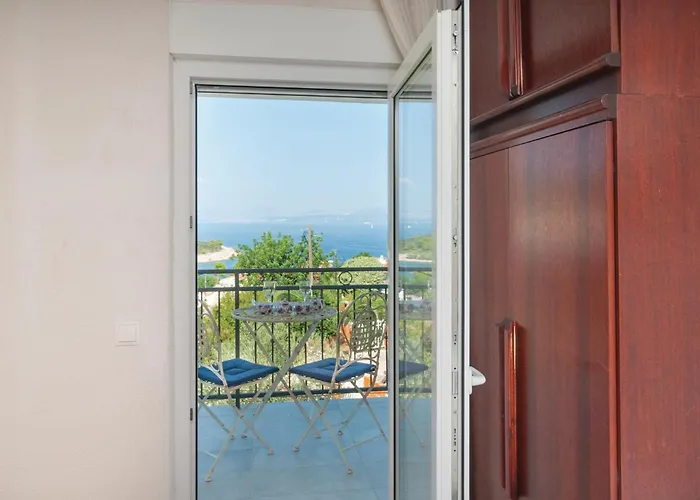With Sea View 12 *